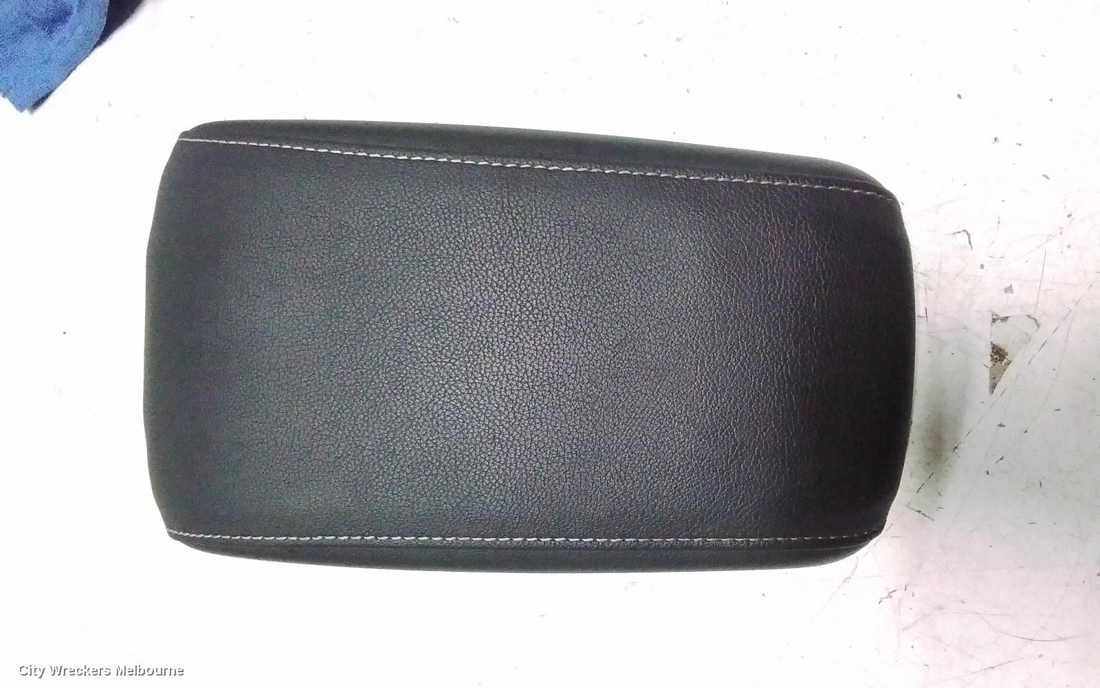 HOLDEN ASTRA CONSOLE, BK-BL, CONSOLE LID ONLY, 09/2016 - 12/2020