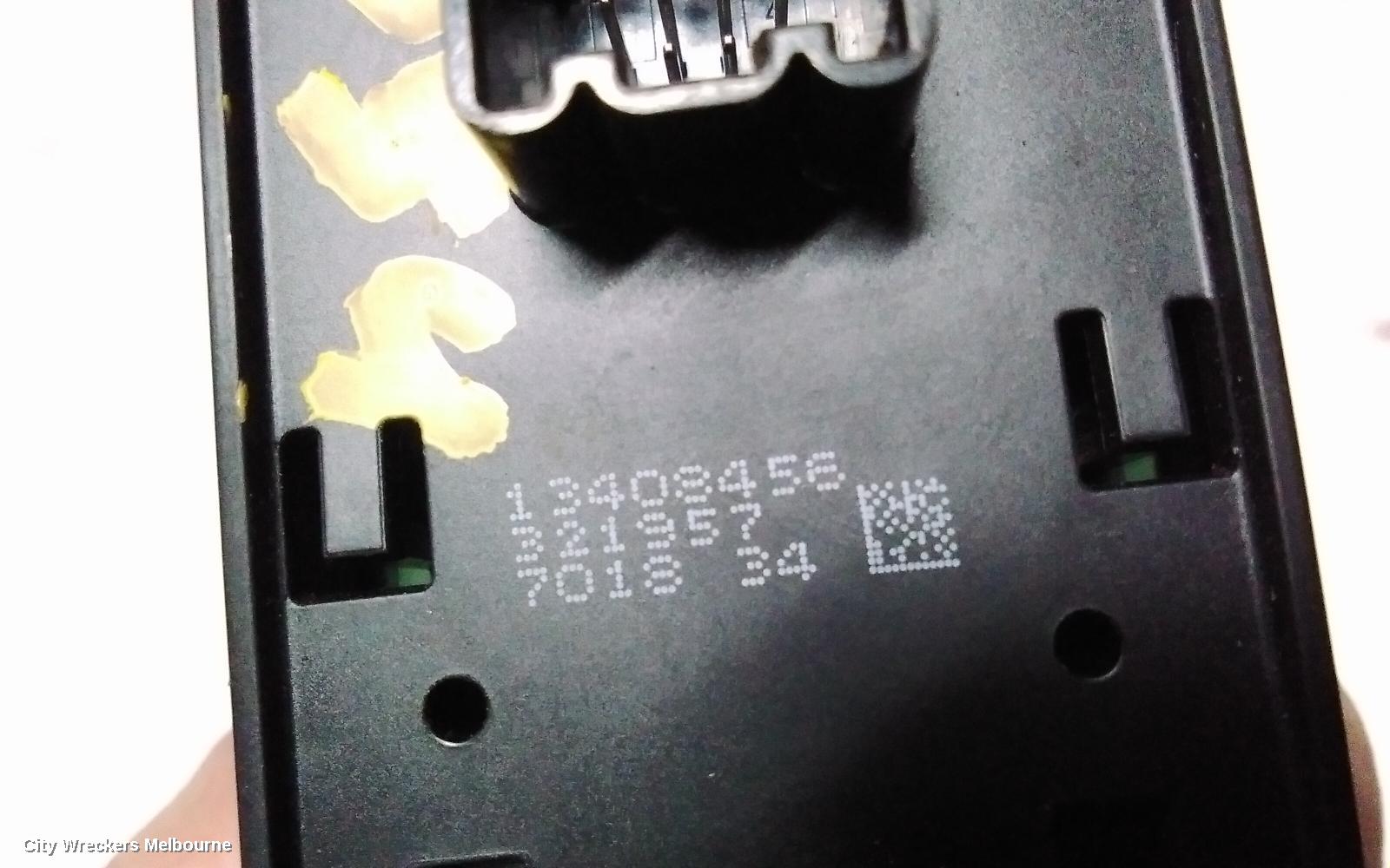 HOLDEN ASTRA PWR DR WIND SWITCH, RH FRONT (MASTER SWITCH), BK-BL, 5DR HATCH/SEDAN, 09/2016 - 12/2020