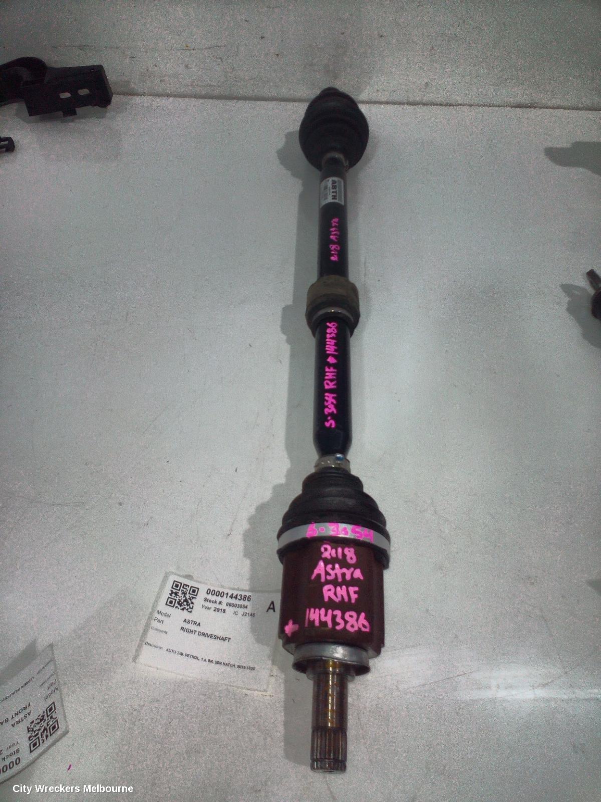 HOLDEN ASTRA RIGHT DRIVESHAFT, AUTO T/M, PETROL, 1.4, BK, 5DR HATCH, 09/2016 - 12/2020
