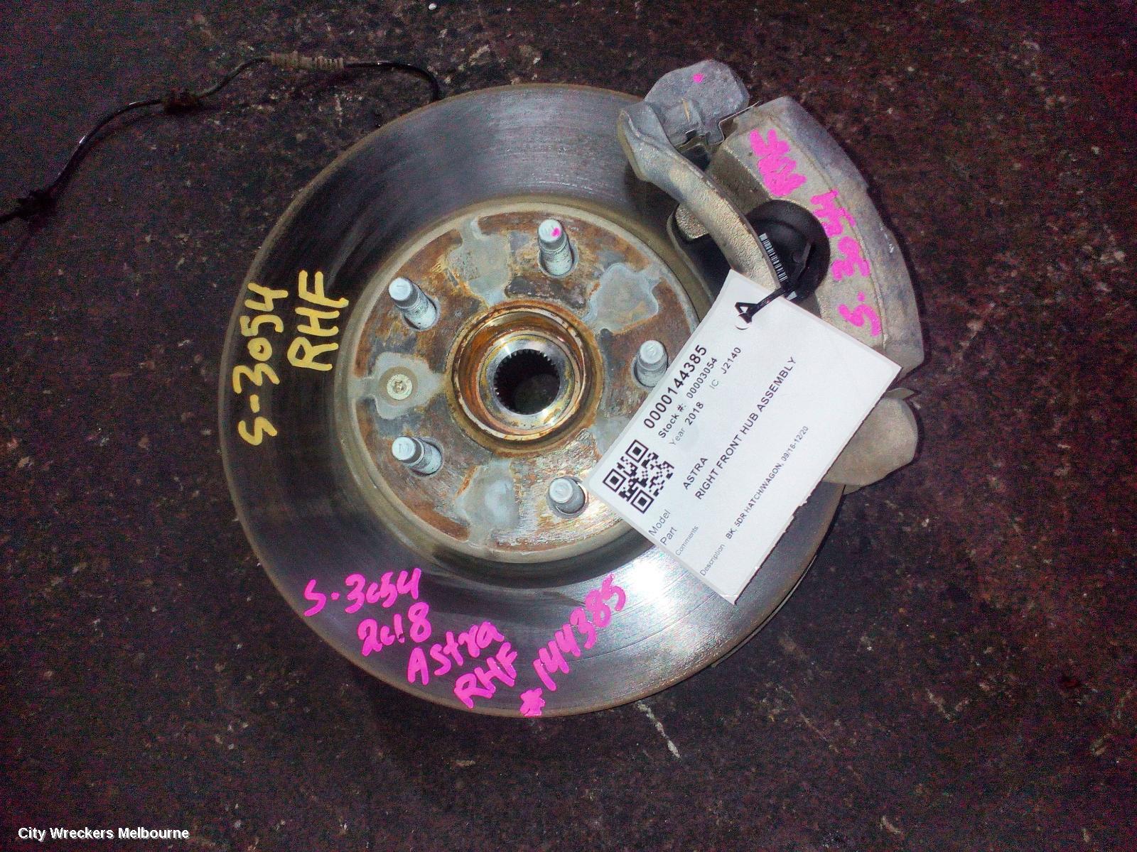 HOLDEN ASTRA RIGHT FRONT HUB ASSEMBLY, BK, 5DR HATCH/WAGON, 09/2016 - 12/2020