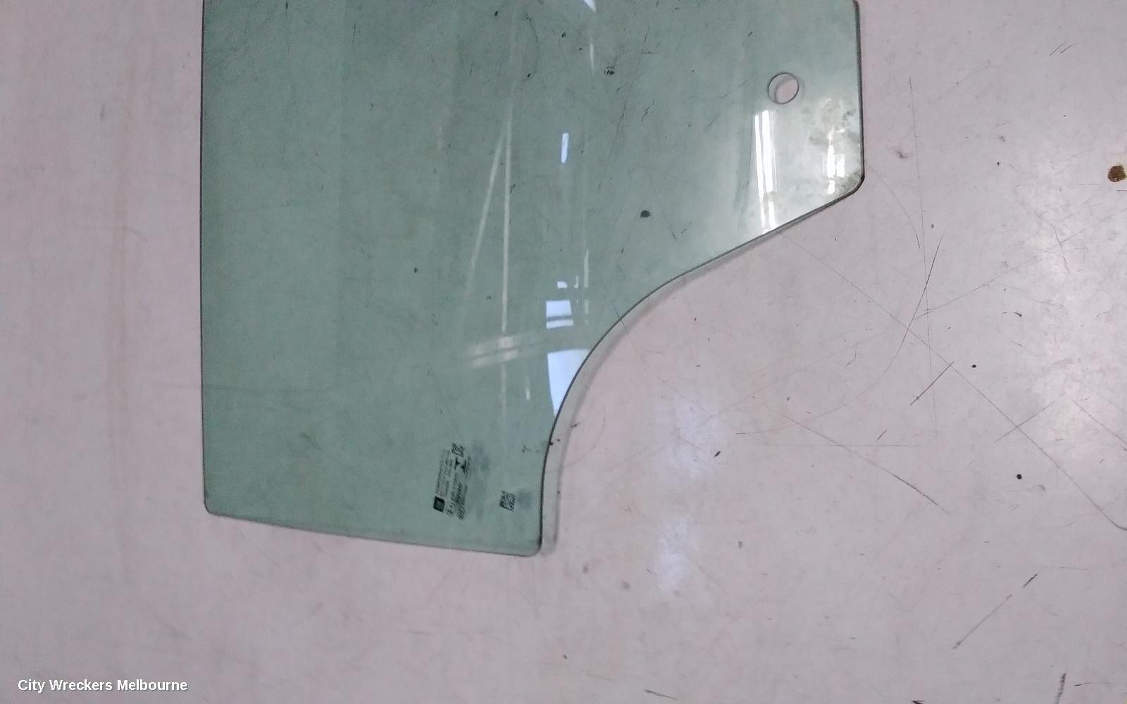 HOLDEN ASTRA RIGHT REAR DOOR WINDOW, BK, 5DR HATCH, 09/2016 ONWARDS