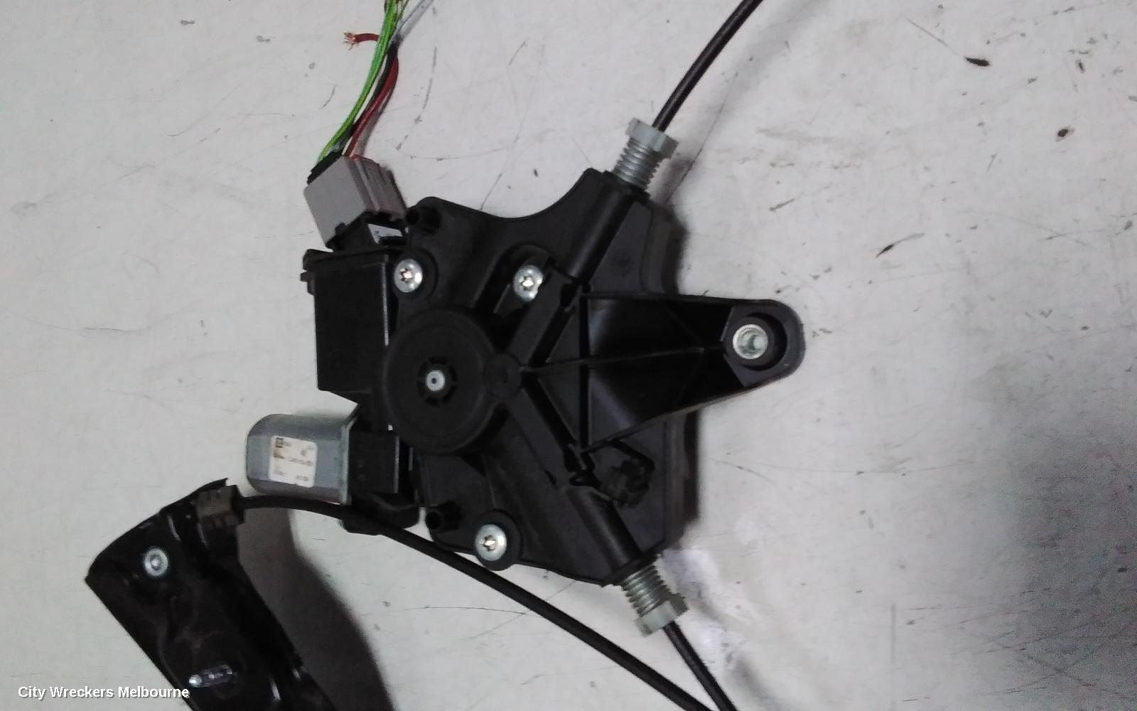 HOLDEN ASTRA RIGHT FRONT WINDOW REG/MOTOR, BK-BL, DOOR REG ASSY (REG AND MOTOR), 5DR HATCH/SEDAN, 09/2016 - 12/2020
