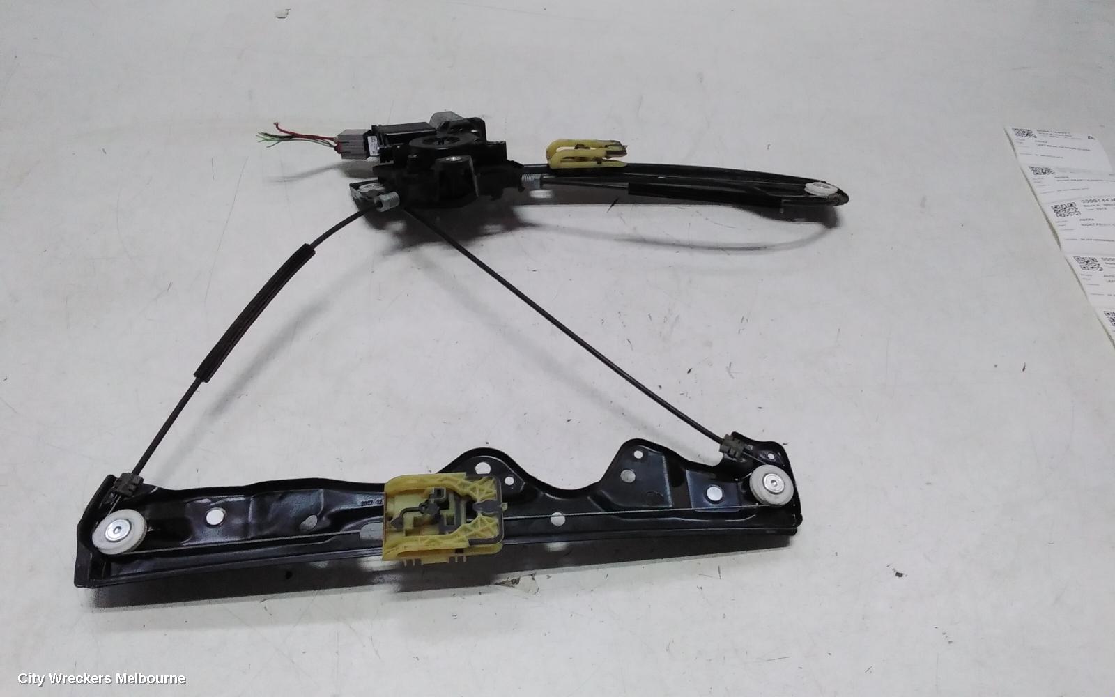HOLDEN ASTRA RIGHT FRONT WINDOW REG/MOTOR, BK-BL, DOOR REG ASSY (REG AND MOTOR), 5DR HATCH/SEDAN, 09/2016 - 12/2020
