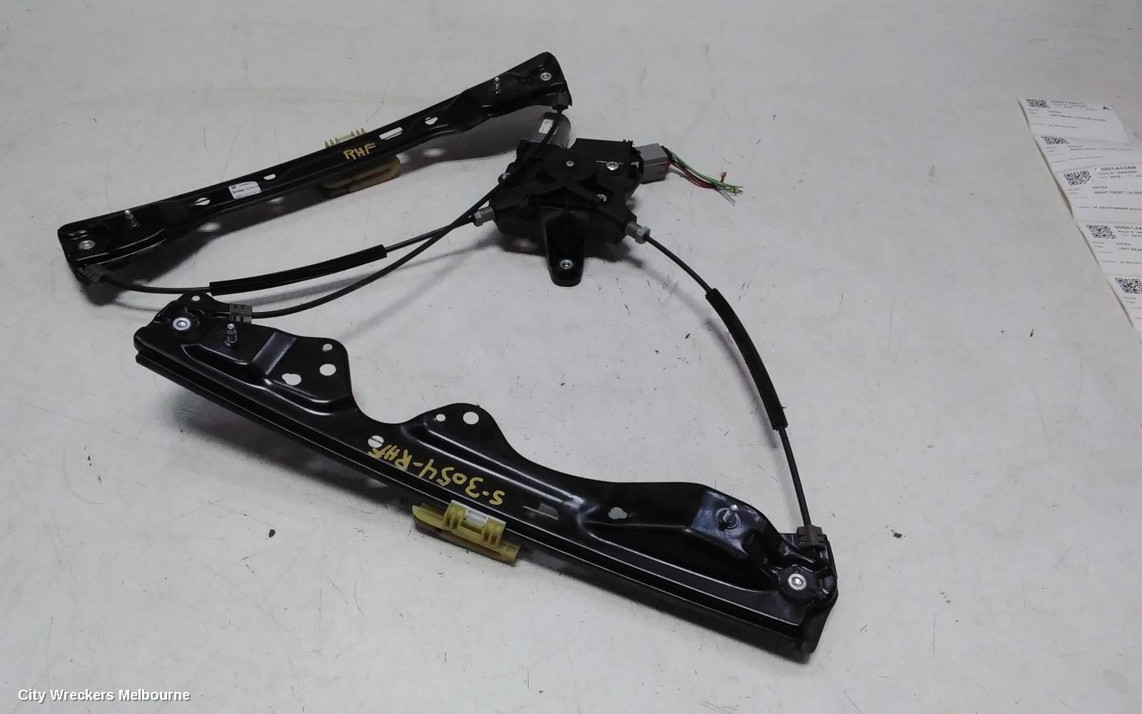 HOLDEN ASTRA RIGHT FRONT WINDOW REG/MOTOR, BK-BL, DOOR REG ASSY (REG AND MOTOR), 5DR HATCH/SEDAN, 09/2016 - 12/2020