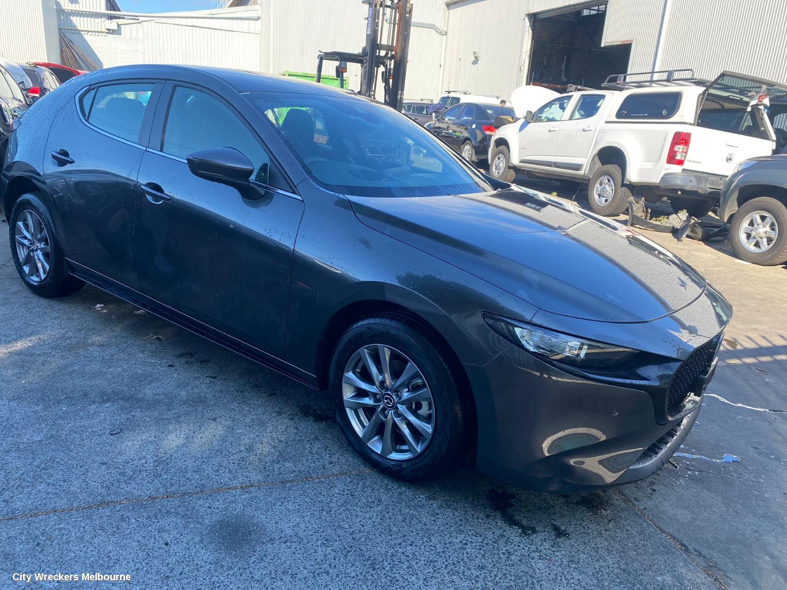 MAZDA 3 REAR GARNISH, BP, TAILGATE LAMP (LH SIDE), HATCH, PURE/EVOLVE/TOURING/GT/ ASTINA/TAKAMI/LIMITED/GSX/SP20/GTX, 10/2021 ONWARDS