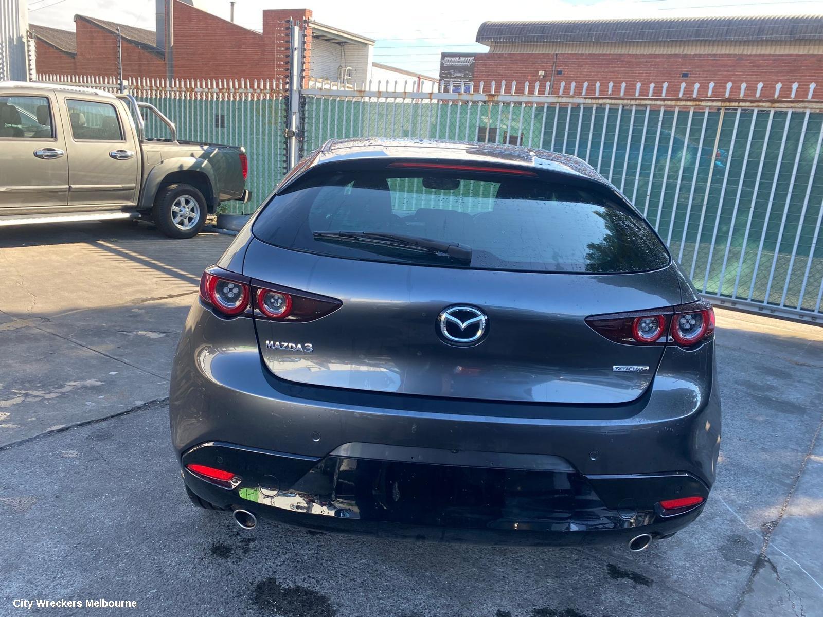 MAZDA 3 REAR GARNISH, BP, TAILGATE LAMP (LH SIDE), HATCH, PURE/EVOLVE/TOURING/GT/ ASTINA/TAKAMI/LIMITED/GSX/SP20/GTX, 10/2021 ONWARDS