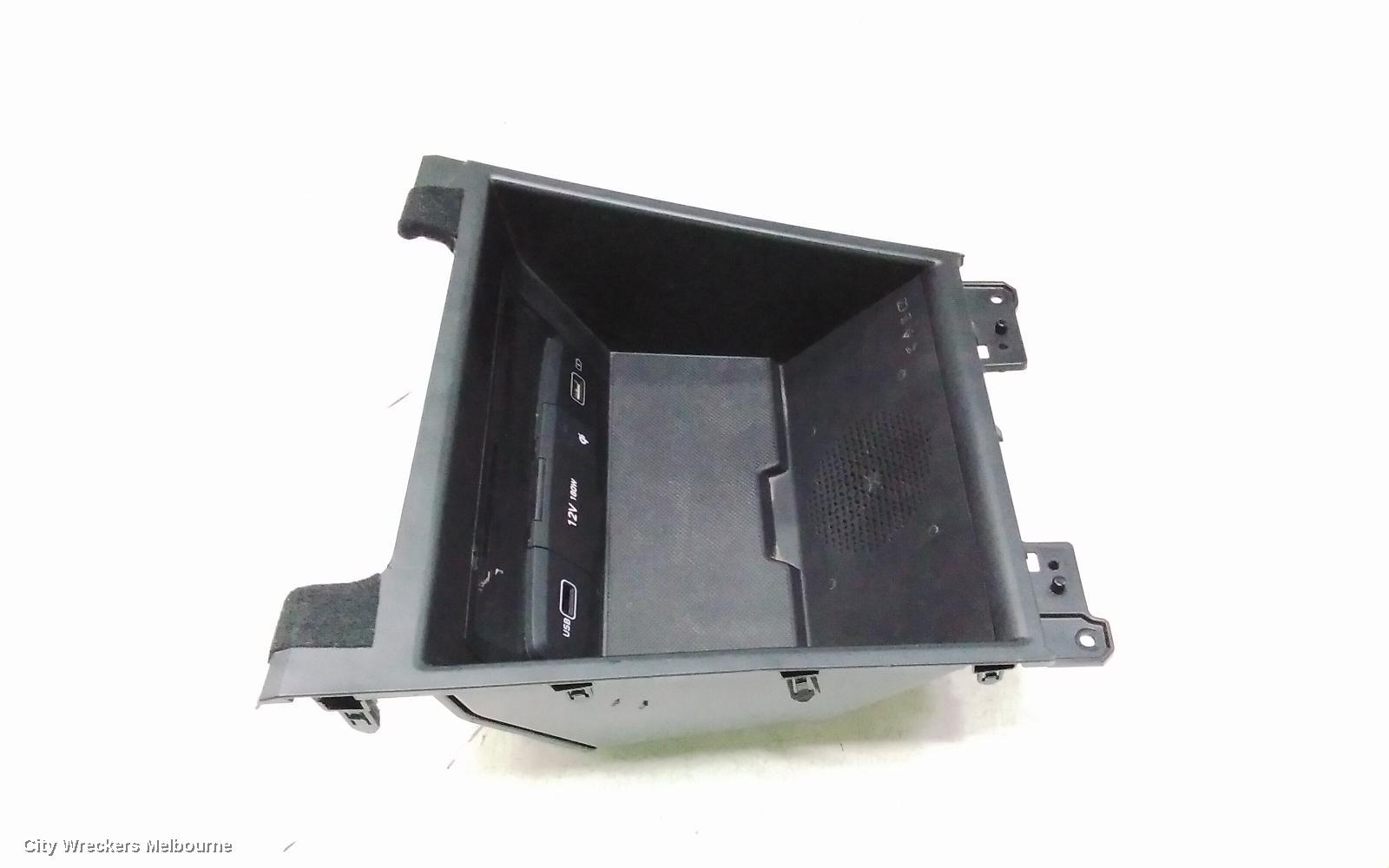 HYUNDAI TUCSON, NX4, CHARGING POINT, 12V CIGAR LIGHTER (IN FRONT OF CENTRE CONSOLE), 02/2021 ONWARDS, 95560-N9000 MOBIL CHARGER WITH AUX: 136083
