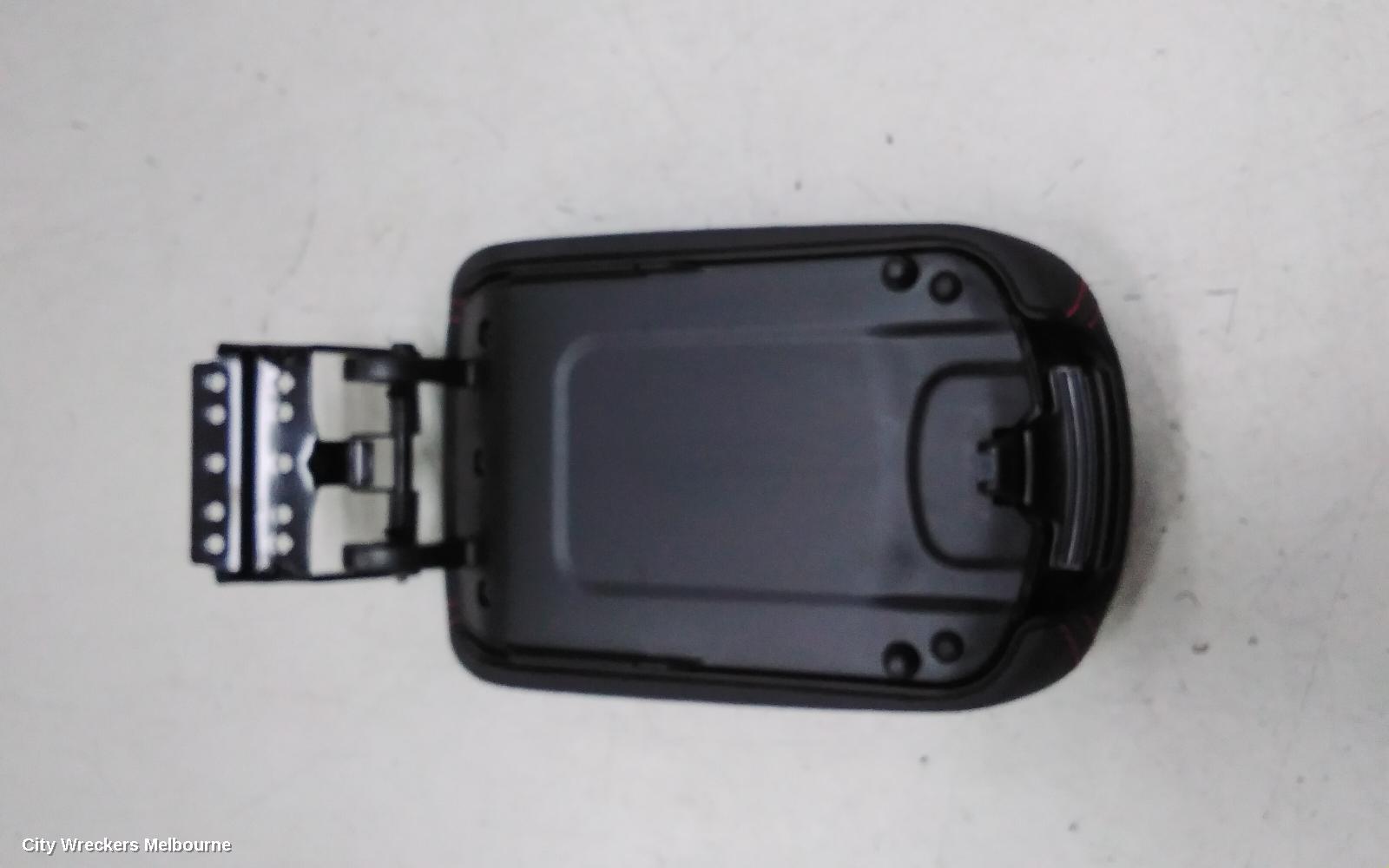 HYUNDAI I30 CONSOLE, PD, CONSOLE LID ONLY, HATCH, 03/2017 ONWARDS