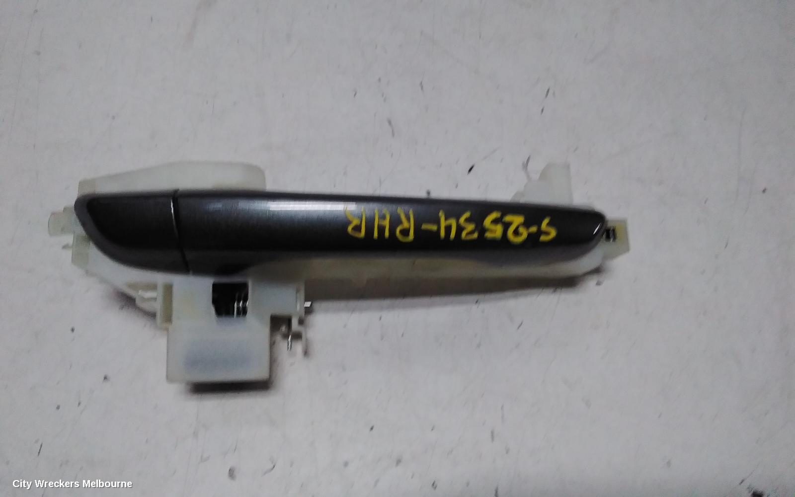 HYUNDAI I30 DOOR HANDLE, RH REAR, OUTER, NON KEYLESS ENTRY TYPE, PD, HATCH/FASTBACK, 03/2017 ONWARDS