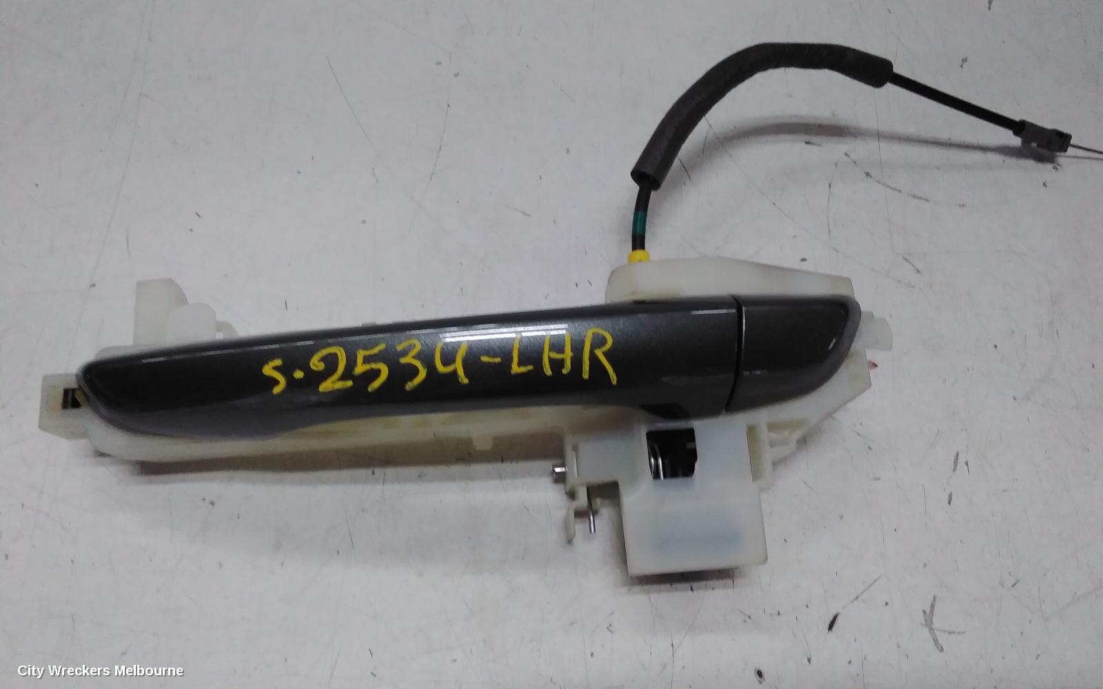 HYUNDAI I30 DOOR HANDLE, LH REAR, OUTER, NON KEYLESS ENTRY TYPE, PD, HATCH/FASTBACK, 03/2017 ONWARDS