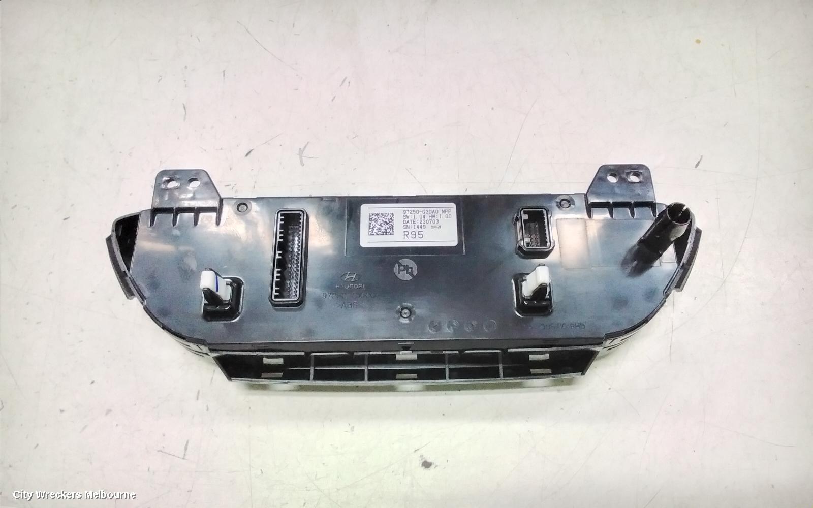 HYUNDAI I30 HEATER/AC CONTROLS, PD, DUAL ZONE CLIMATE CONTROL TYPE, 03/2017 ONWARDS
