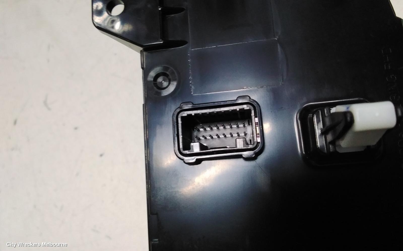 HYUNDAI I30 HEATER/AC CONTROLS, PD, DUAL ZONE CLIMATE CONTROL TYPE, 03/2017 ONWARDS