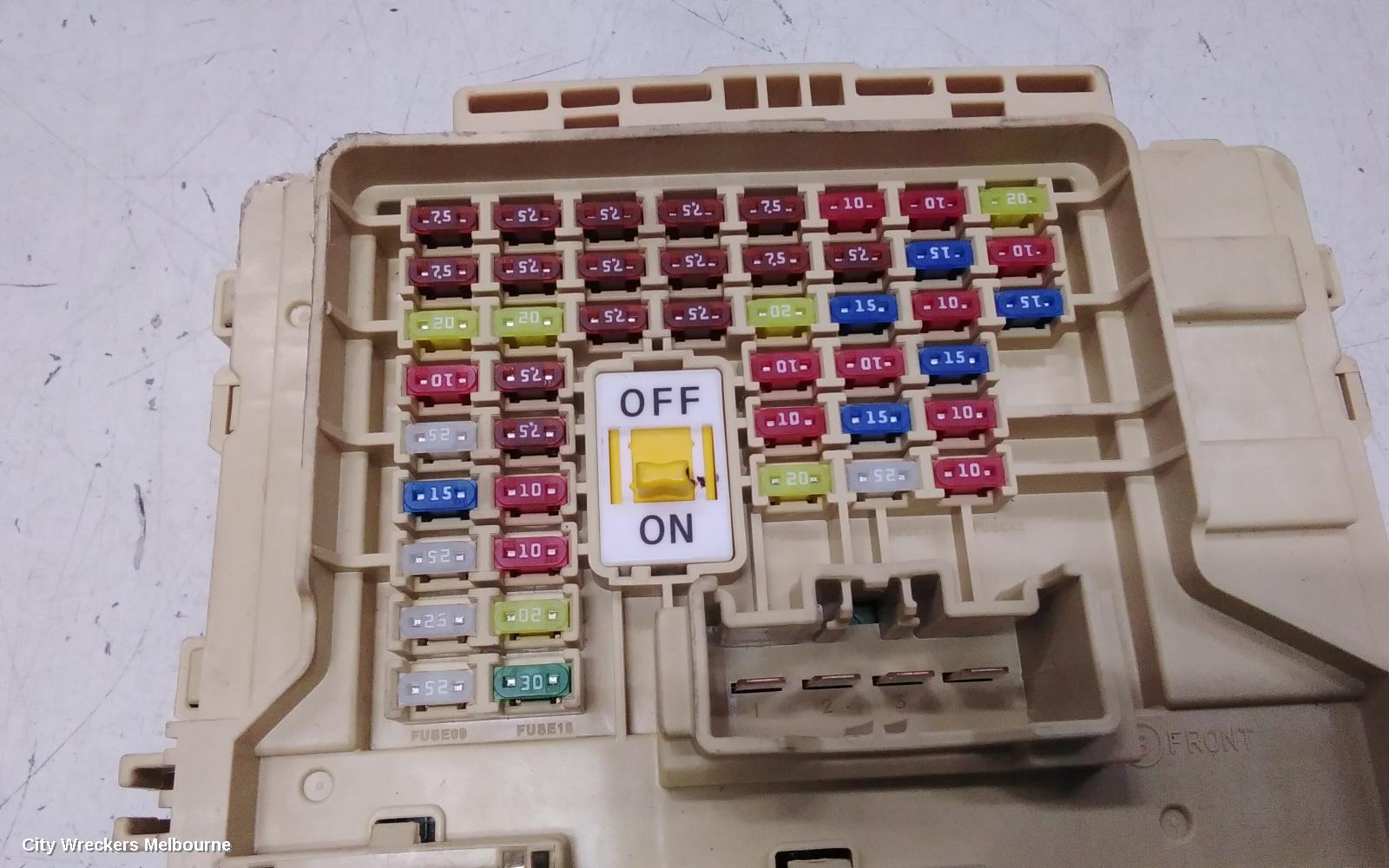 HYUNDAI I30 FUSE BOX, UNDER DASH, PD, 03/2017 ONWARDS