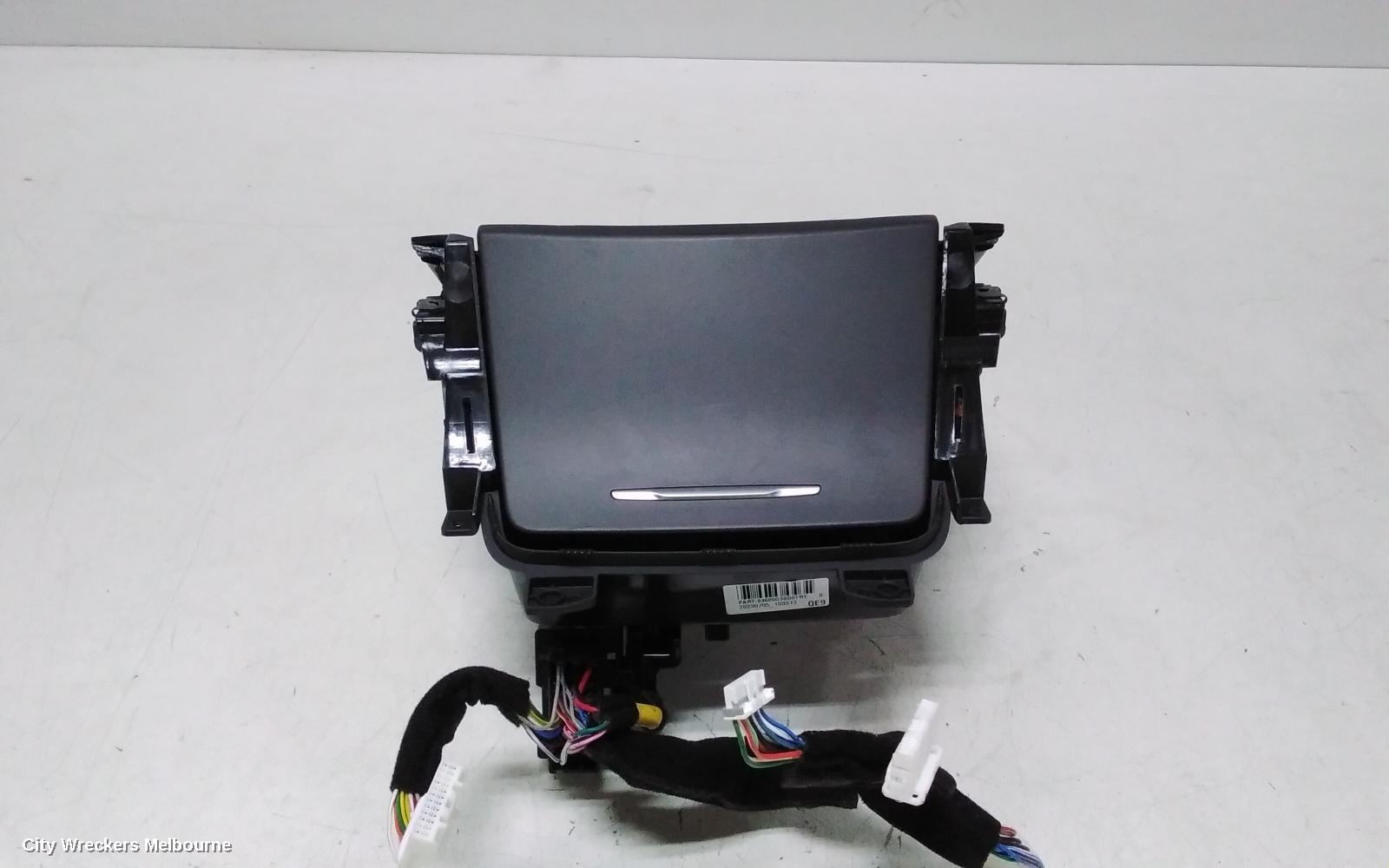 HYUNDAI I30, WIRELESS CHARGING INDICATOR (IN FRONT OF CENTRE CONSOLE), PD, HATCH, 03/2017 ONWARDS, WITH GEAR SUROUND 95560-G3100: 136795