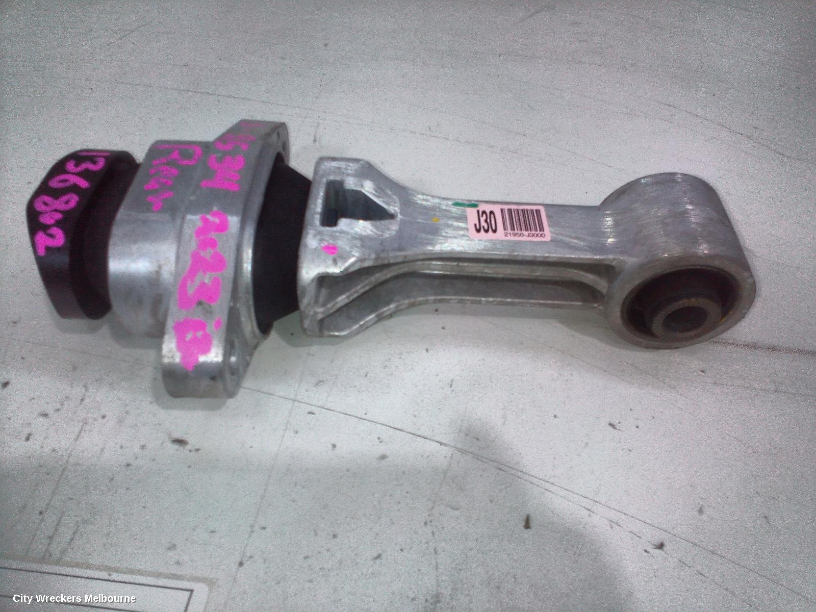 HYUNDAI I30 MOUNT, PD, HATCH, 03/2017 ONWARDS