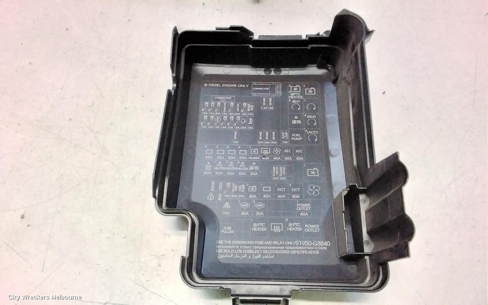 HYUNDAI I30 FUSE BOX, ENGINE BAY, PETROL, PD, 03/2017 ONWARDS