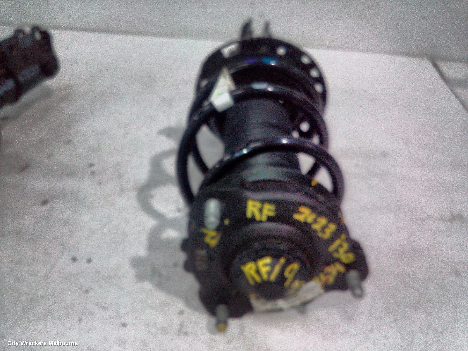 HYUNDAI I30 RIGHT FRONT STRUT, PD, 1.6, G4FJ, PETROL, 03/2017 - 10/2023