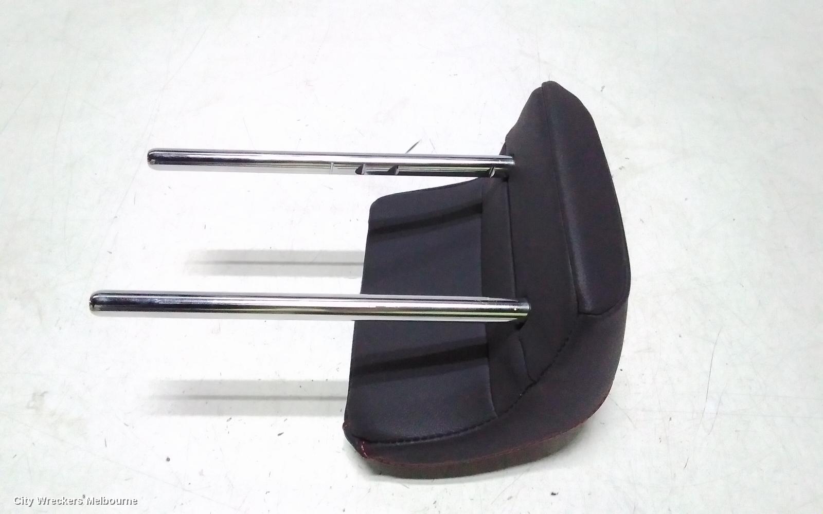 HYUNDAI I30 HEADREST, LH REAR, LEATHER, GREY, PREMIUM/SR/SR PREMIUM, PD, 03/2017 ONWARDS