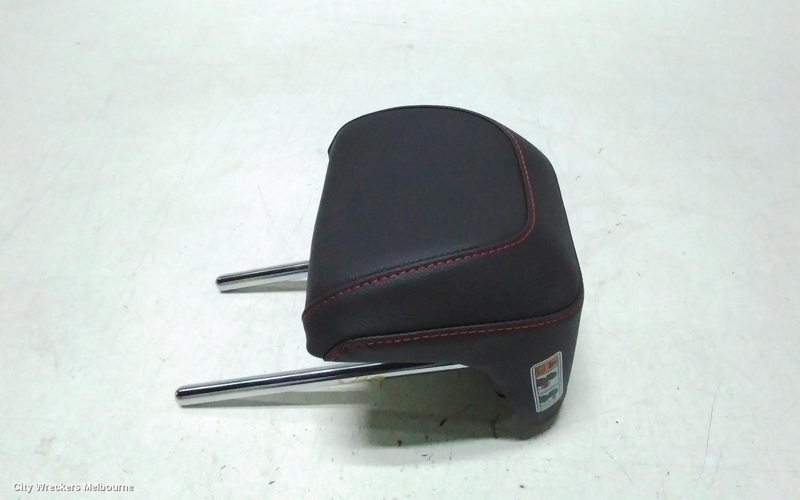 HYUNDAI I30 HEADREST, LH REAR, LEATHER, GREY, PREMIUM/SR/SR PREMIUM, PD, 03/2017 ONWARDS