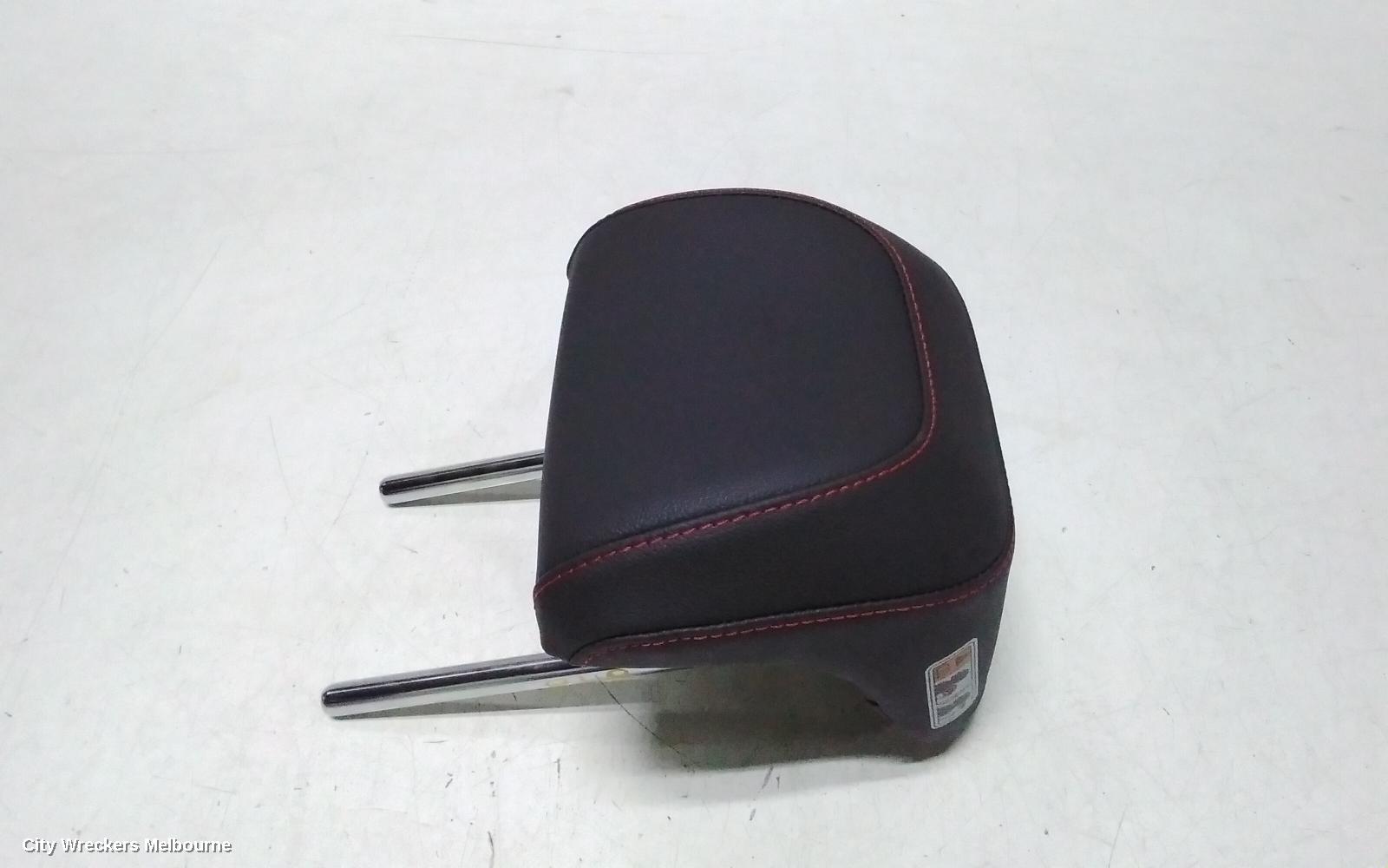 HYUNDAI I30 HEADREST, RH REAR, LEATHER, GREY, PREMIUM/SR/SR PREMIUM, PD, 03/2017 ONWARDS