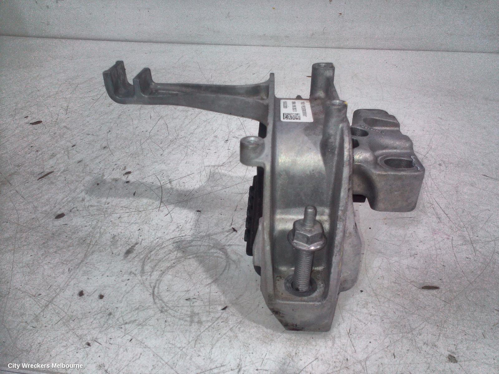VOLKSWAGEN GOLF MOUNT, GEN 7, 11/2012 - 08/2020