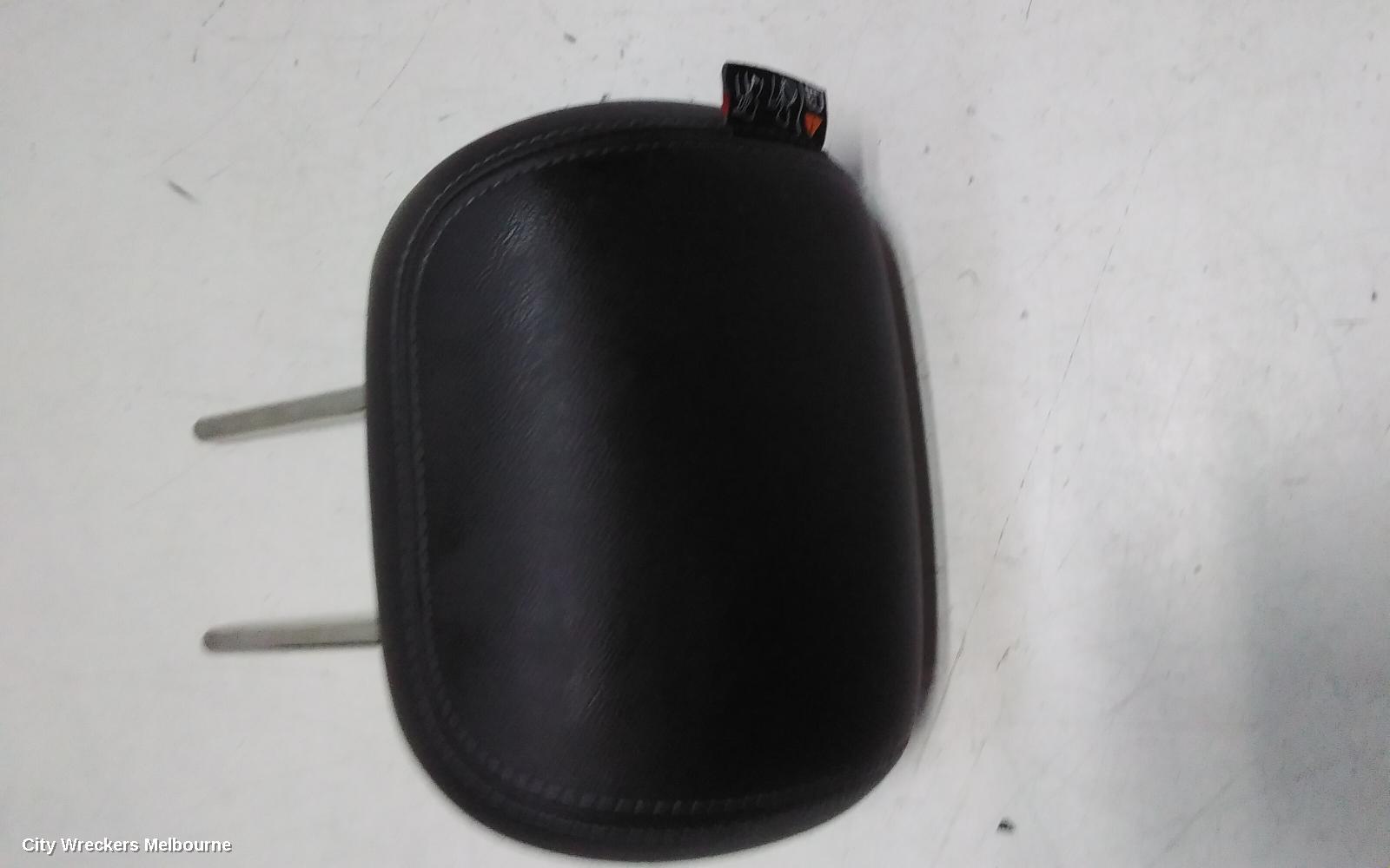 HOLDEN ASTRA HEADREST, CENTRE REAR, LEATHER, BL, 05/2017 - 12/2020