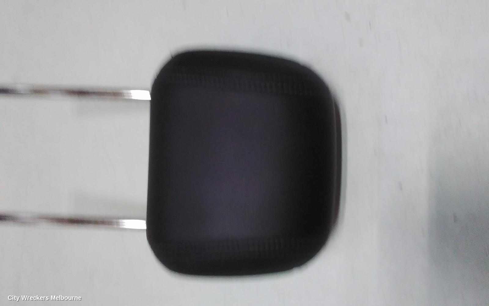 HOLDEN ASTRA HEADREST, RH FRONT, LEATHER, BL, 05/2017 - 12/2020