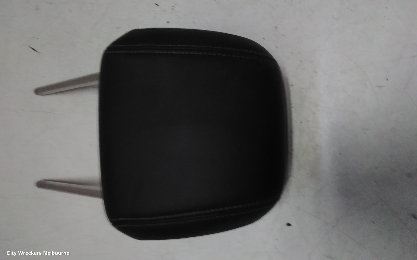 HOLDEN ASTRA HEADREST, RH FRONT, LEATHER, BL, 05/2017 - 12/2020