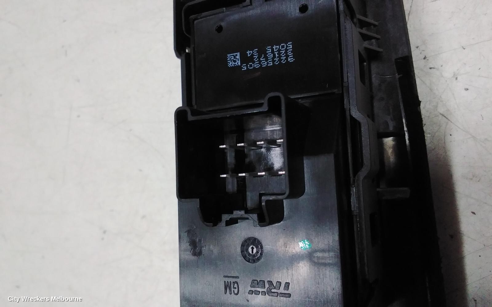 HOLDEN COMMODORE PWR DR WIND SWITCH, RH FRONT (MASTER SWITCH), WAGON/SEDAN, EVOKE TYPE, VF, 05/2013 - 12/2017