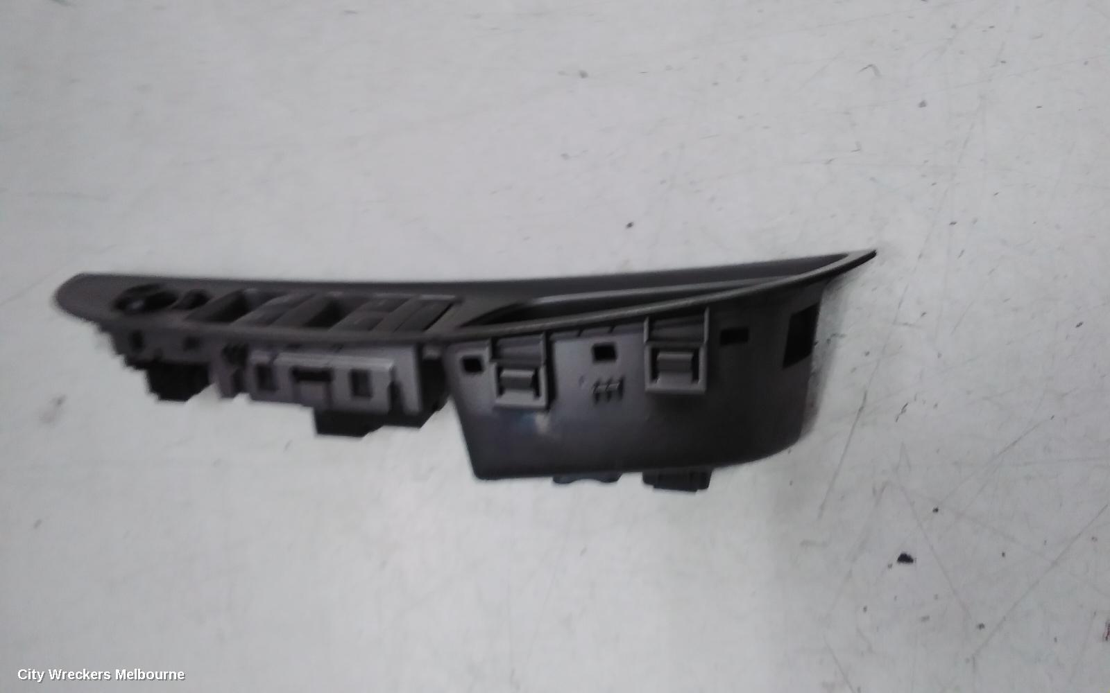 HOLDEN COMMODORE PWR DR WIND SWITCH, RH FRONT (MASTER SWITCH), WAGON/SEDAN, EVOKE TYPE, VF, 05/2013 - 12/2017