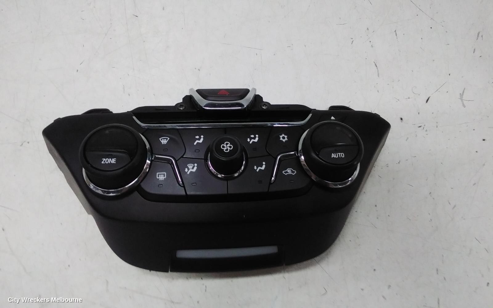 HOLDEN COMMODORE HEATER/AC CONTROLS, VF, BLACK, W/ CD TYPE, 05/2013 - 12/2017