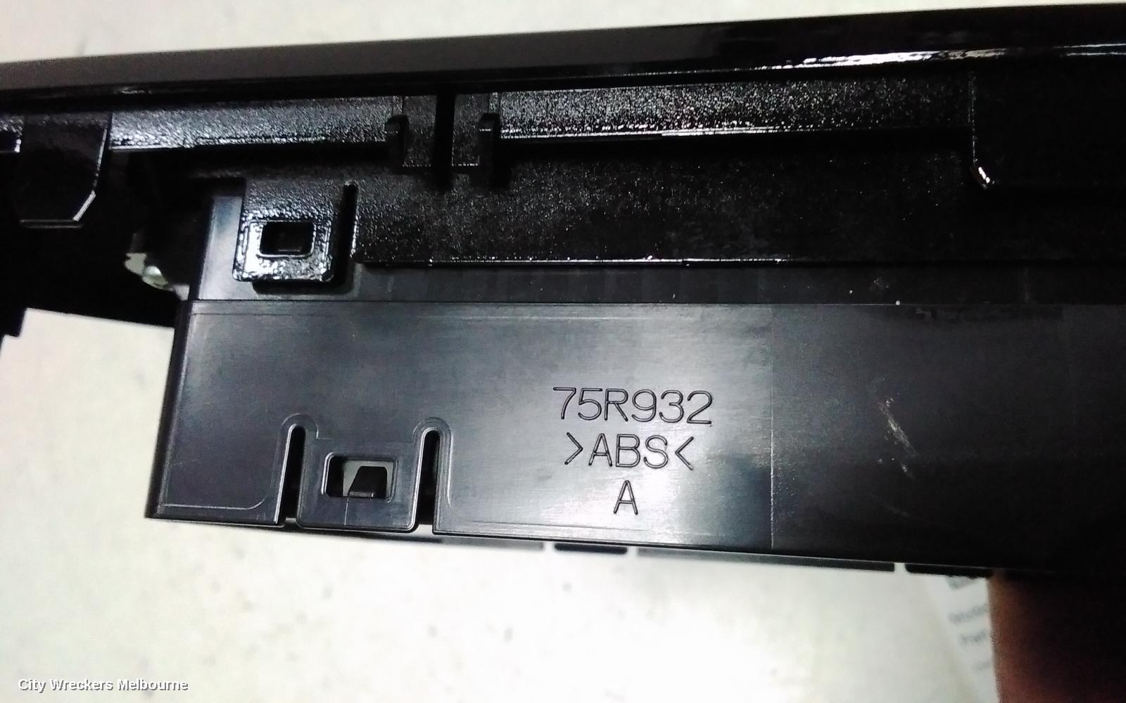 SUZUKI SWIFT HEATER/AC CONTROLS, UZ, 12/2023 ONWARDS