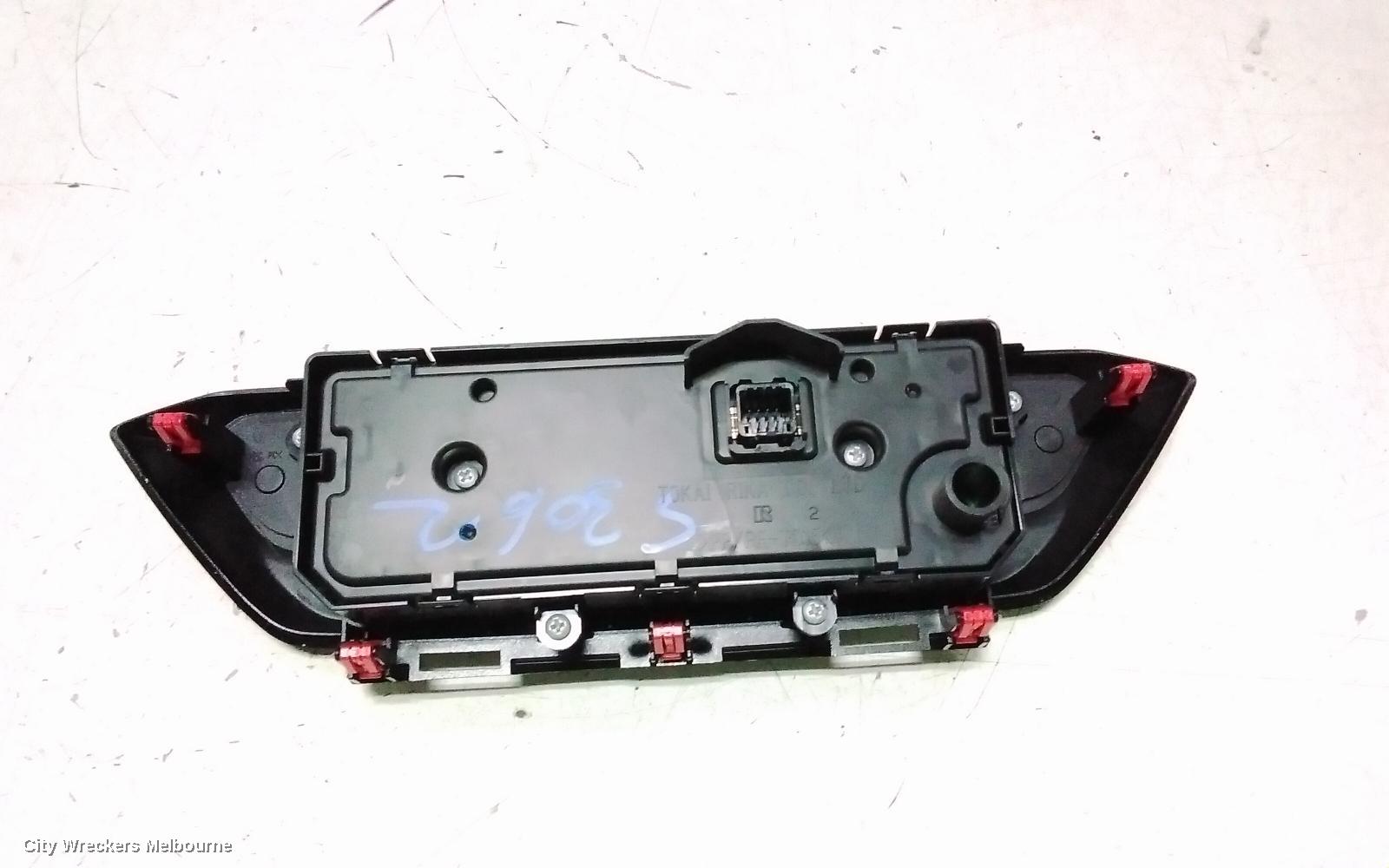 SUZUKI SWIFT HEATER/AC CONTROLS, UZ, 12/2023 ONWARDS