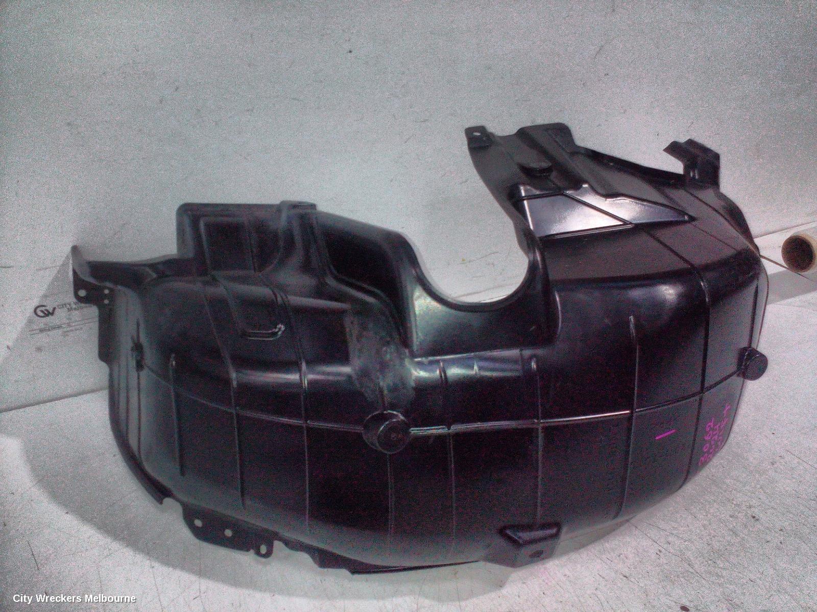 SUZUKI SWIFT RIGHT GUARD LINER, UZ, REAR, 12/2023 ONWARDS