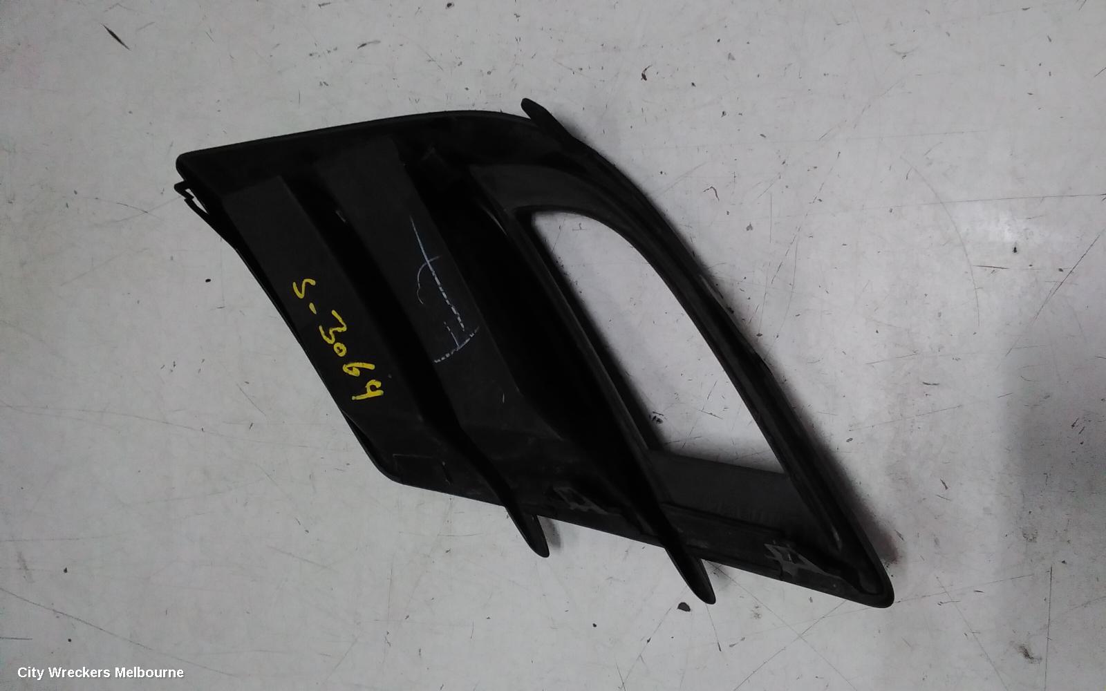 MAZDA 3 RIGHT INDICATOR/FOG/SIDE, BUMPER FOGLAMP, 2.0, PETROL, NEO/MAXX, BL, 04/2009 - 08/2011
