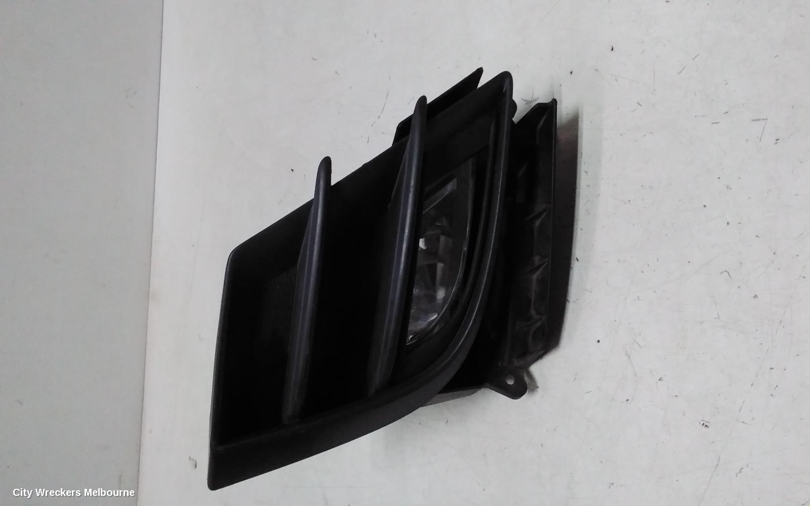MAZDA 3 RIGHT INDICATOR/FOG/SIDE, BUMPER FOGLAMP, 2.0, PETROL, NEO/MAXX, BL, 04/2009 - 08/2011