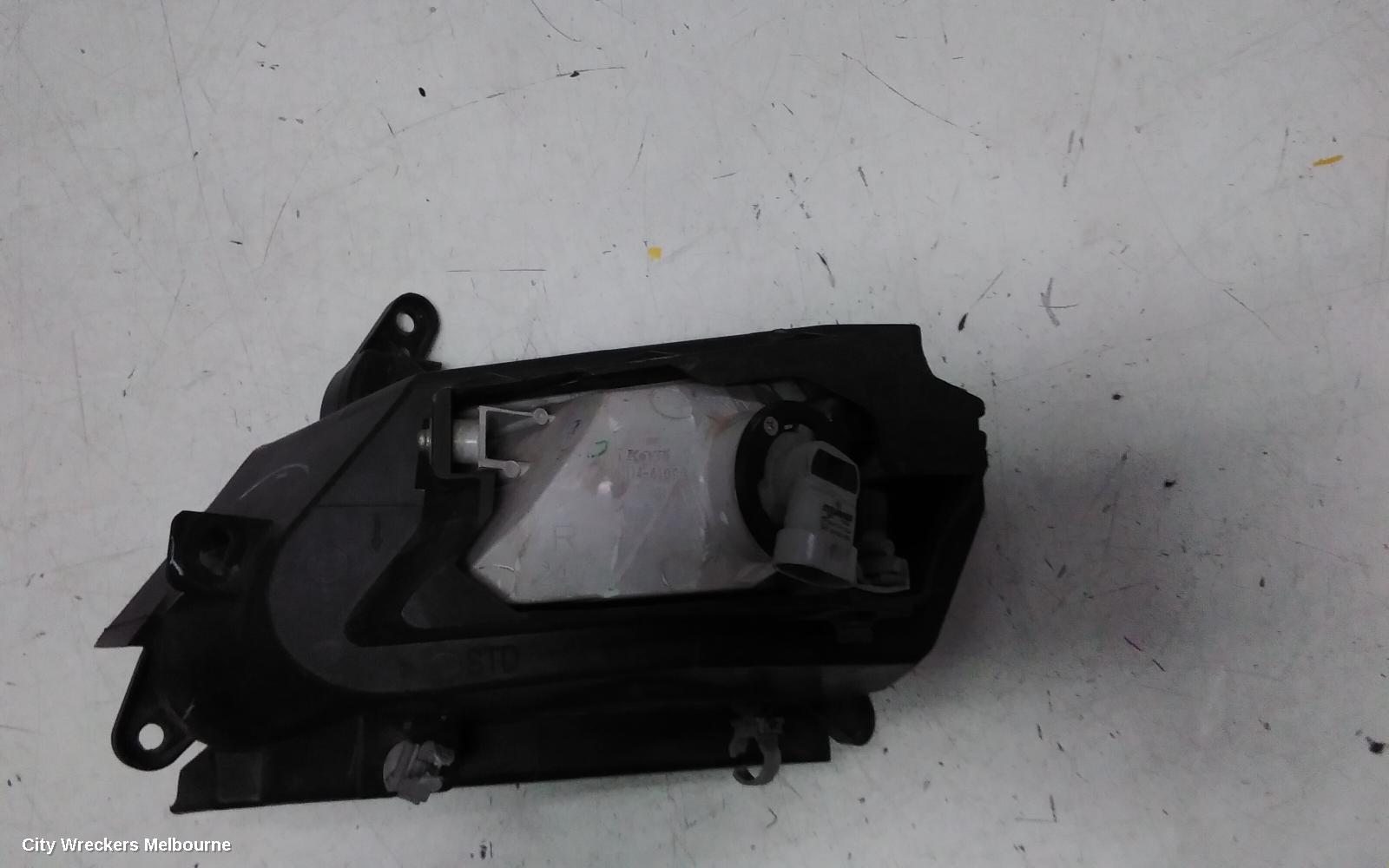 MAZDA 3 RIGHT INDICATOR/FOG/SIDE, BUMPER FOGLAMP, 2.0, PETROL, NEO/MAXX, BL, 04/2009 - 08/2011