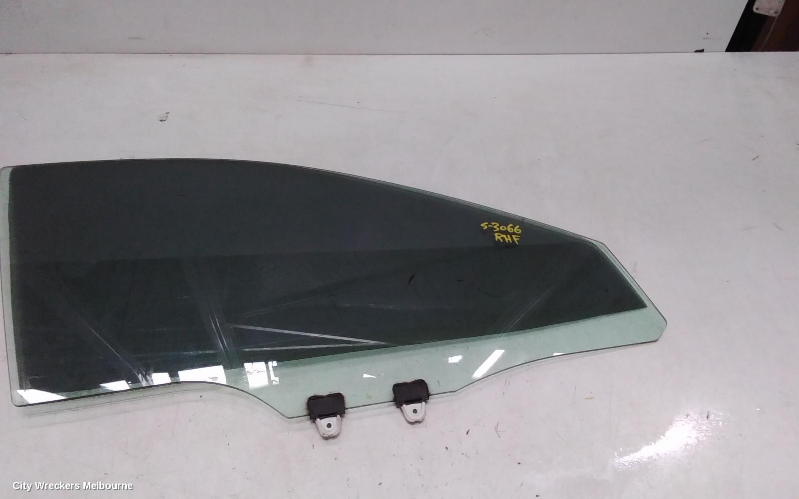 MAZDA CX5 RIGHT FRONT DOOR WINDOW, KF, STANDARD TYPE, 02/2017 ONWARDS