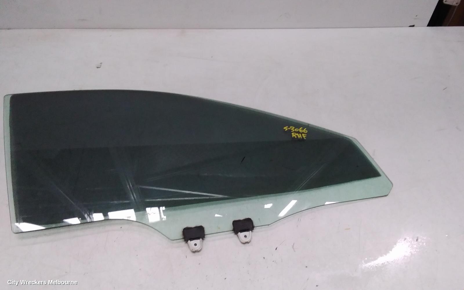 MAZDA CX5 RIGHT FRONT DOOR WINDOW, KF, STANDARD TYPE, 02/2017 ONWARDS