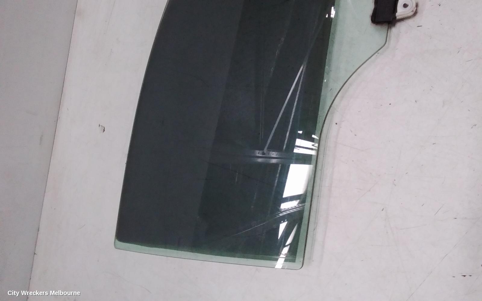 MAZDA CX5 RIGHT FRONT DOOR WINDOW, KF, STANDARD TYPE, 02/2017 ONWARDS