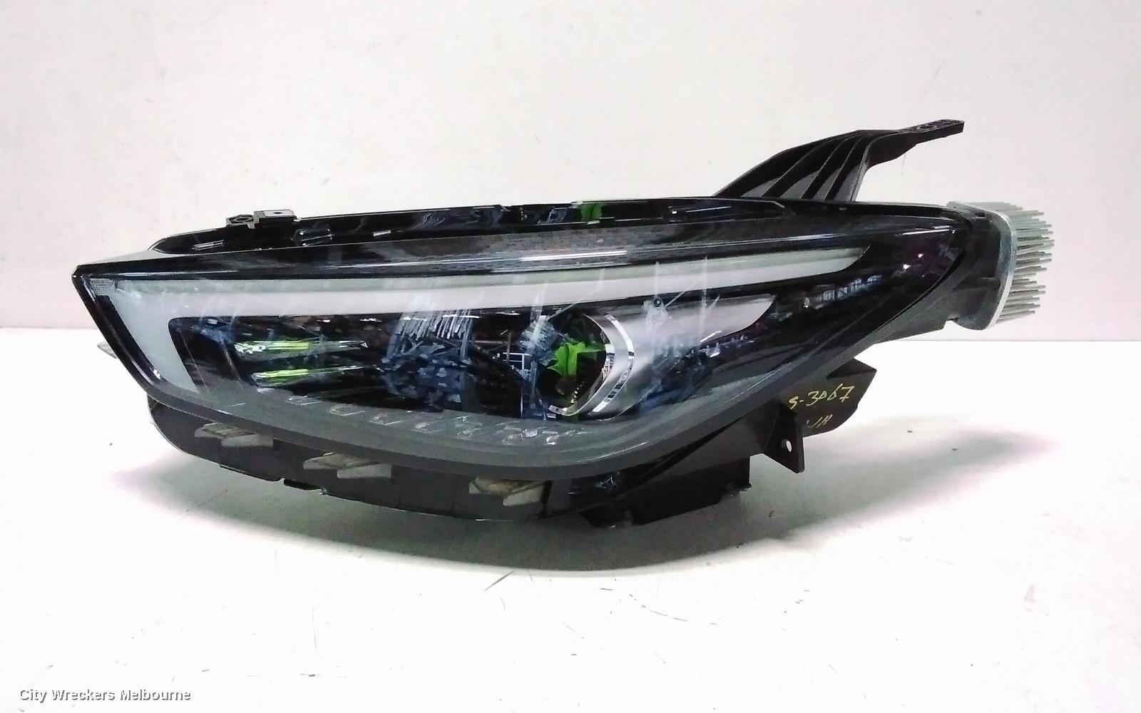 MG ZS LEFT HEADLAMP, AZS1, ZST, W/ LED TYPE, 01/2020 ONWARDS