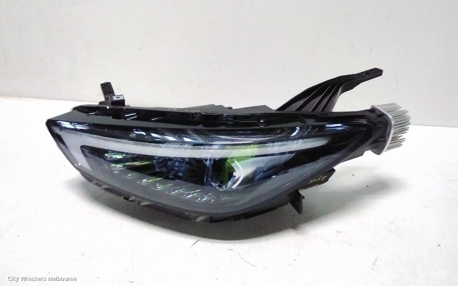 MG ZS LEFT HEADLAMP, AZS1, ZST, W/ LED TYPE, 01/2020 ONWARDS