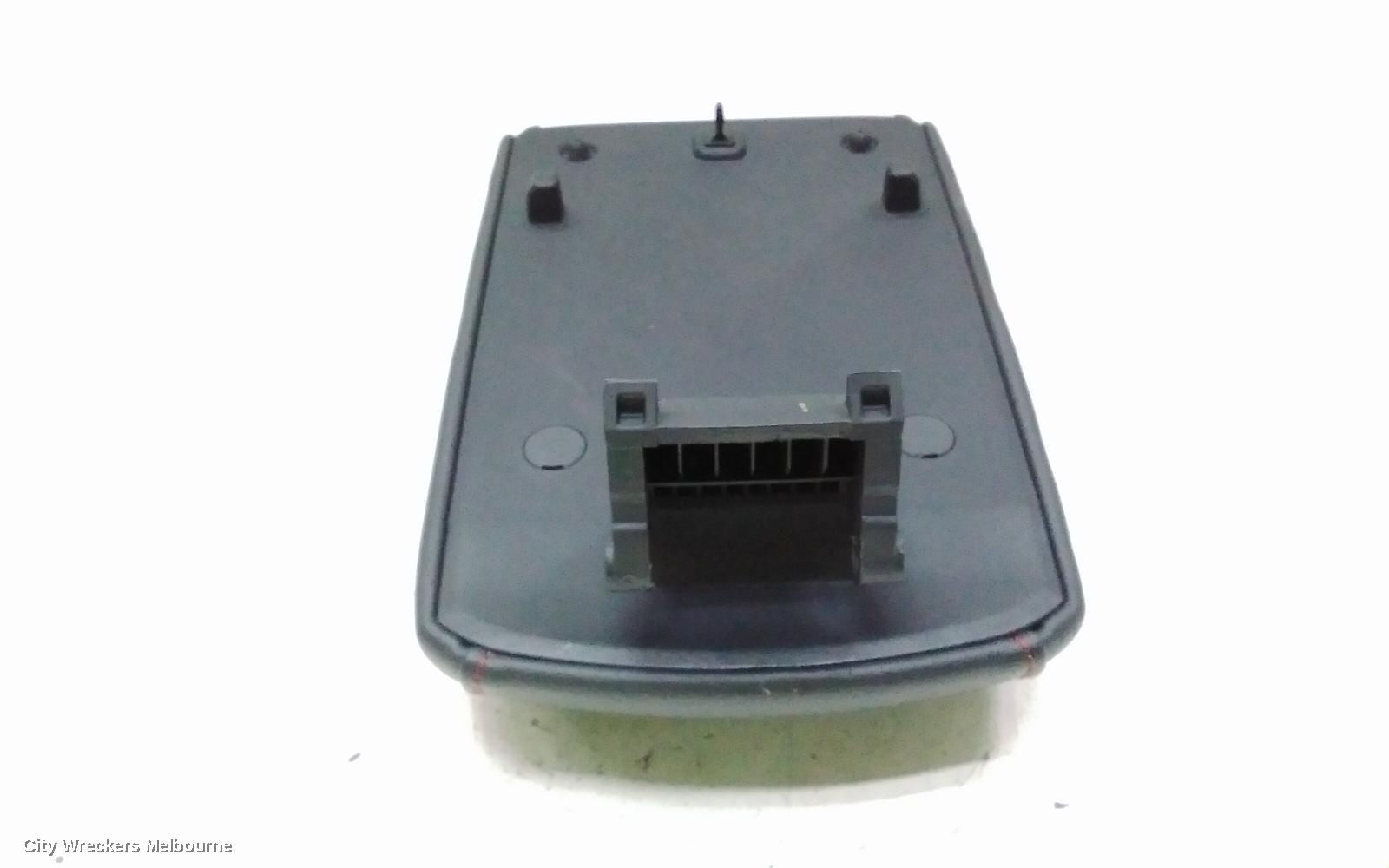 MG ZS CONSOLE, AZS1, W/ LID TYPE, 09/2017 ONWARDS