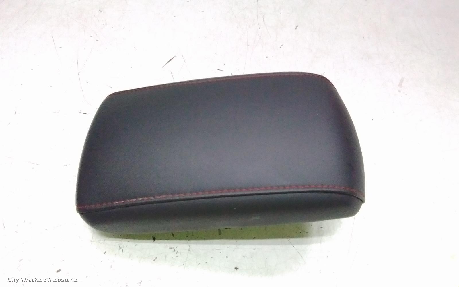MG ZS CONSOLE, AZS1, W/ LID TYPE, 09/2017 ONWARDS