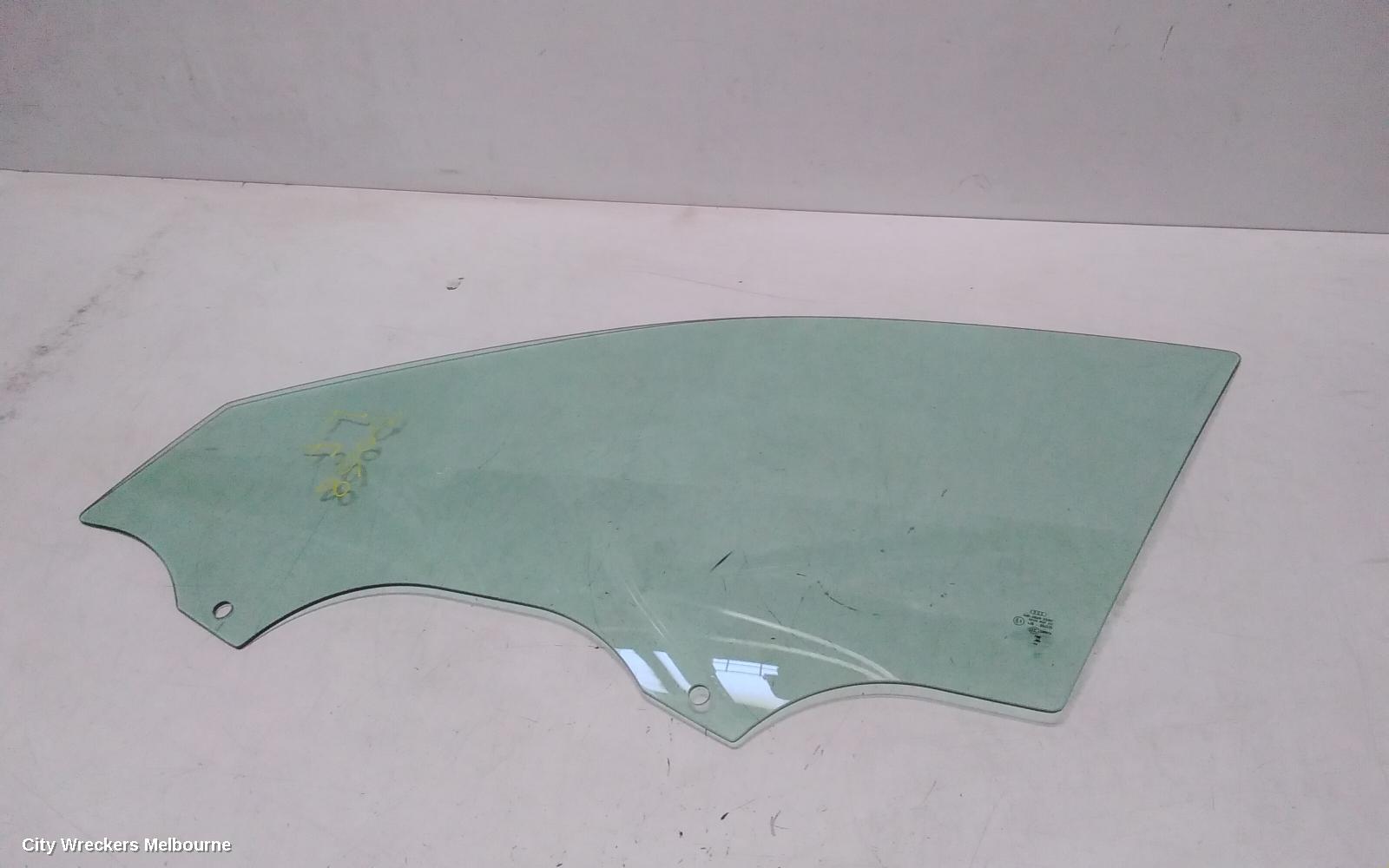 AUDI Q5 LEFT FRONT DOOR WINDOW, FY, GREEN TINT TYPE, 02/2017 - 02/2025