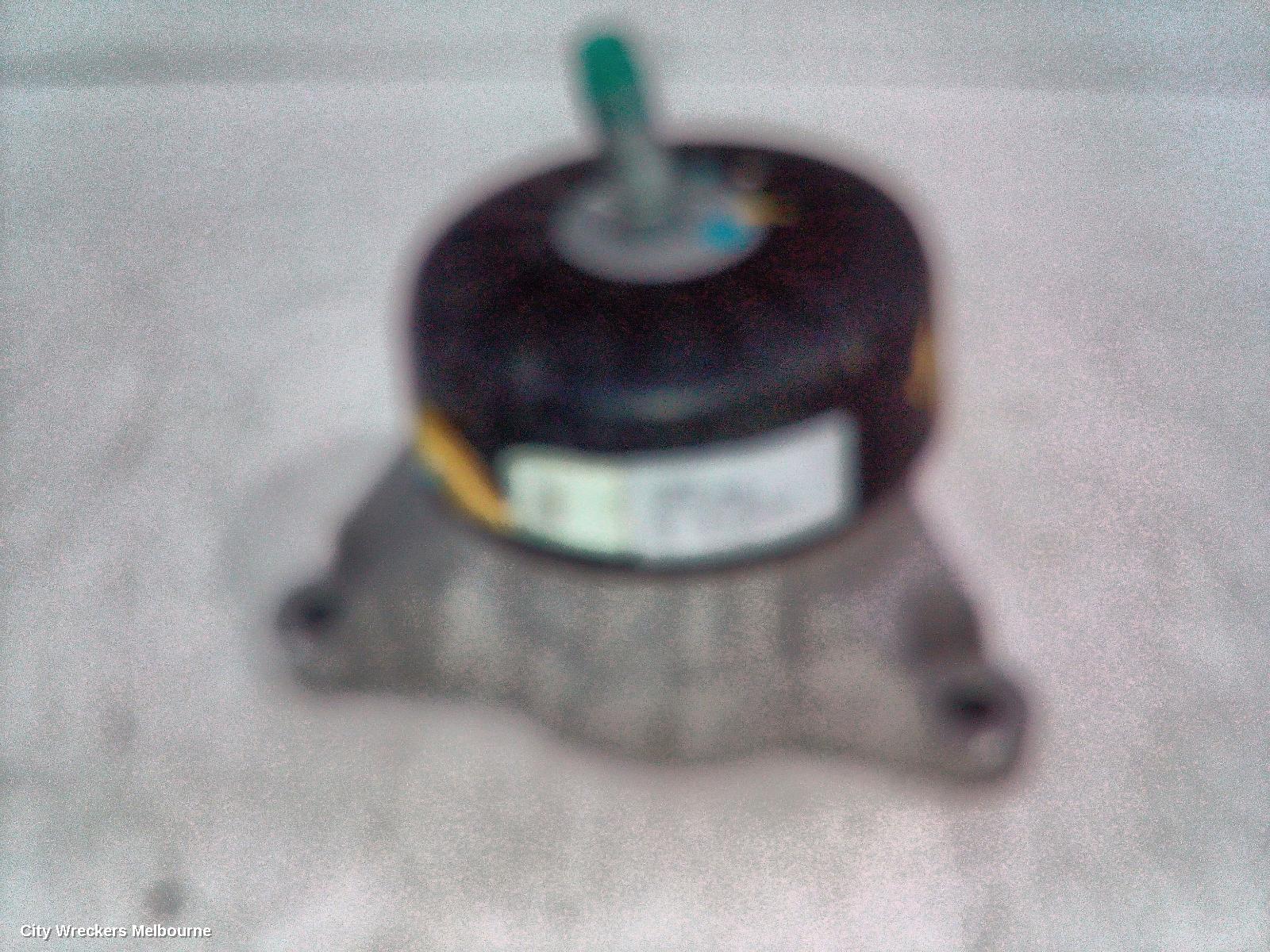 KIA STINGER MOUNT, CK, 06/2017 - 04/2023
