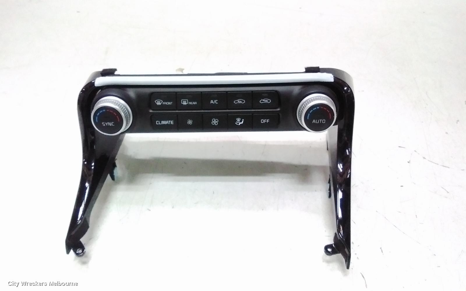 KIA STINGER HEATER/AC CONTROLS, DUAL ZONE CLIMATE CONTROL, W/ SYNC BUTTON, CK, 06/2017 - 04/2023