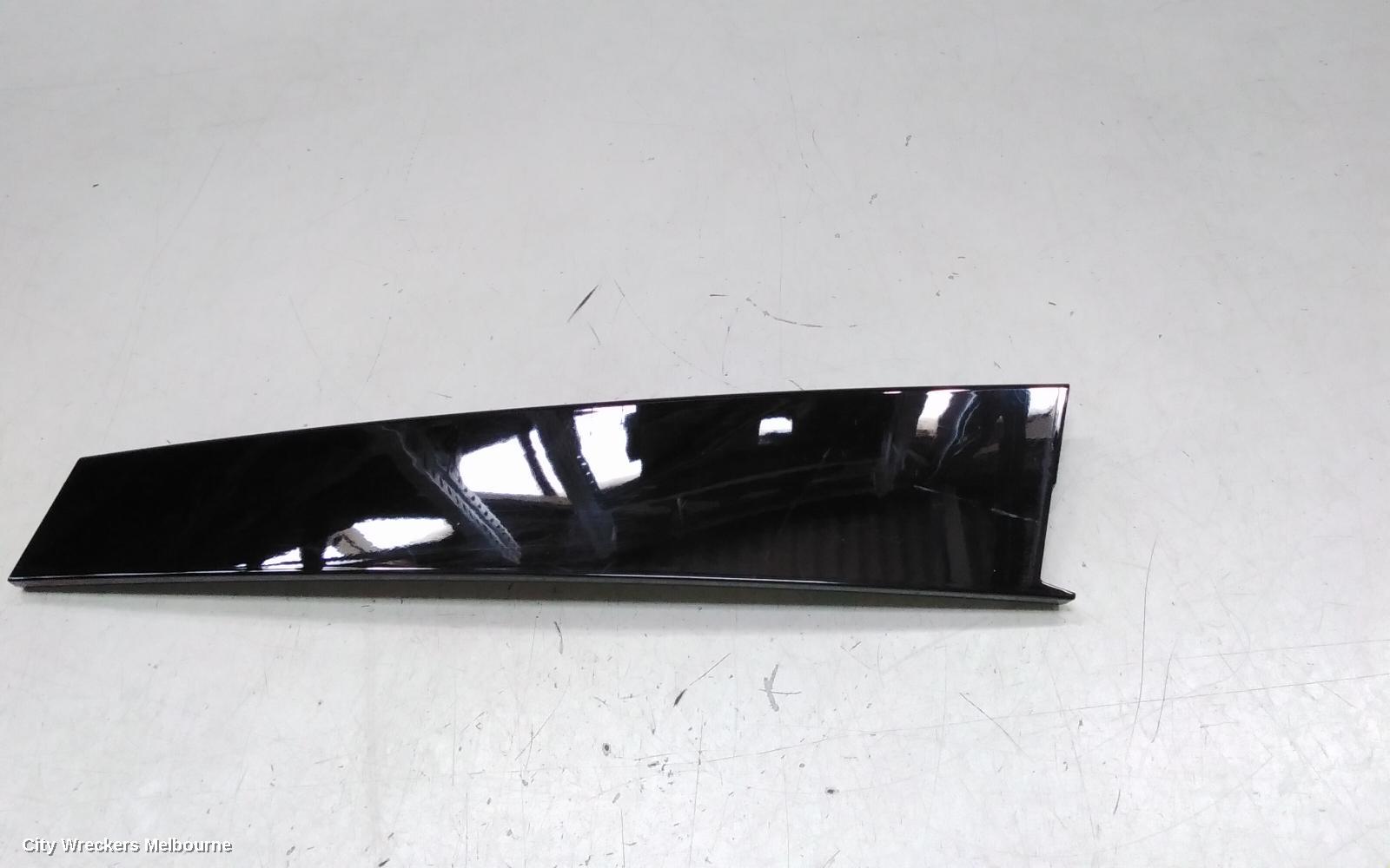 HYUNDAI SANTA FE DOOR MOULD, RIGHT FRONT BALCK DORO MOULD CHECK PHOTO : 137221, MX5, RH FRONT, MATTE BLACK, NON GREY INSERT, 11/2023 ONWARDS