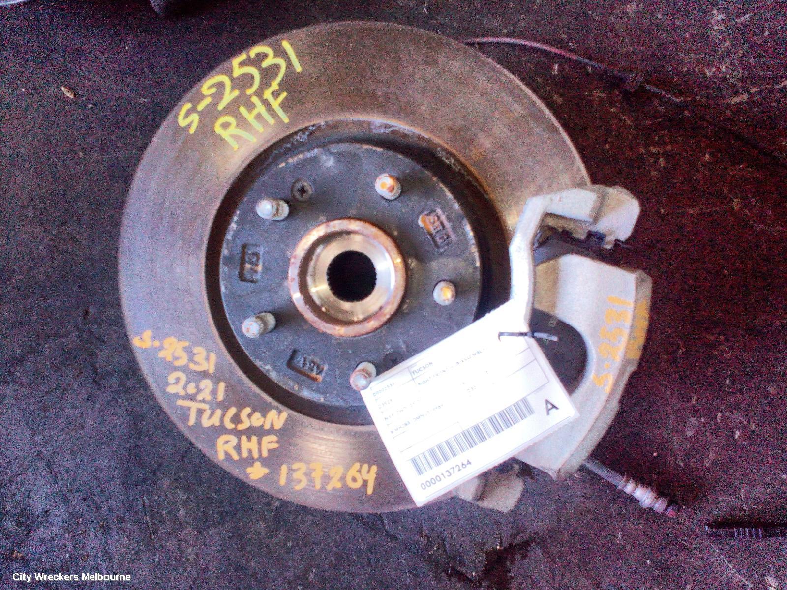HYUNDAI TUCSON RIGHT FRONT HUB ASSEMBLY, NX4, 2WD, 02/2021 ONWARDS