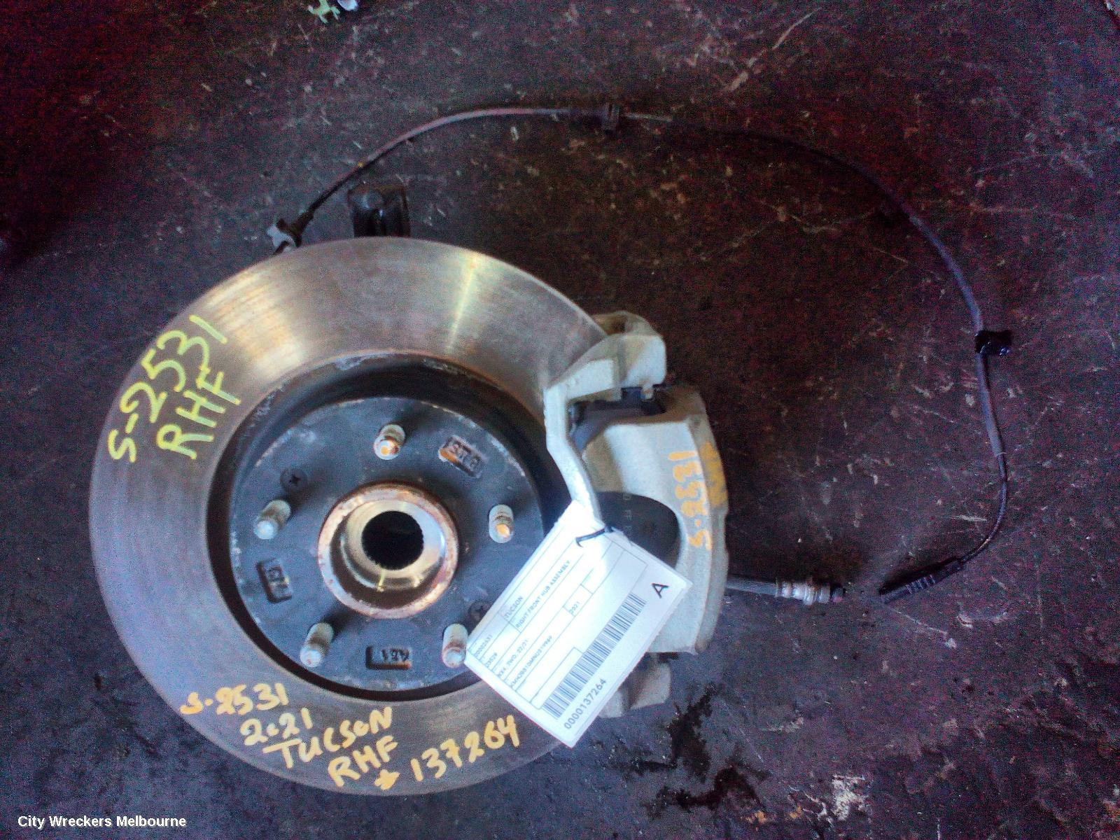 HYUNDAI TUCSON RIGHT FRONT HUB ASSEMBLY, NX4, 2WD, 02/2021 ONWARDS